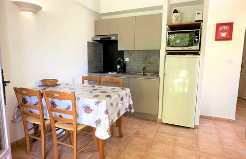 Figanieres Apartment | F2 - Air-conditioned apartment for 2 to 4 people