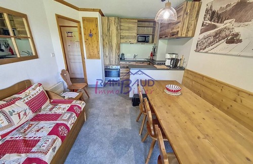 Valloire Apartment | F4 Duplex 8 people Swimming pool Parking Wifi
