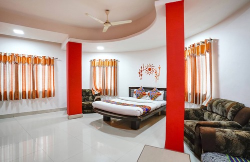 Nashik Hotel | Fabexpress Sai Lodging