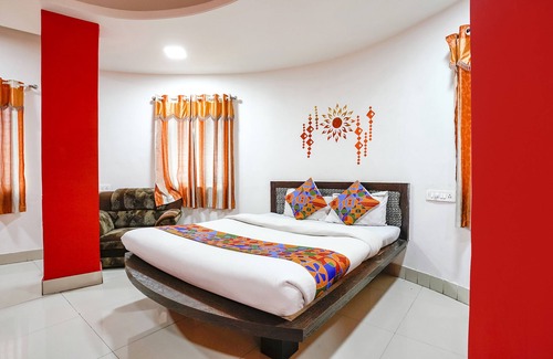 Nashik Hotel | Fabexpress Sai Lodging