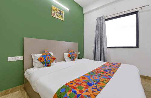 Sitapura Hotel | FabHotel Avondale - Sitapura