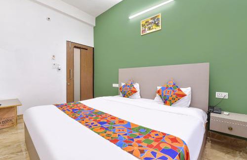 Sitapura Hotel | FabHotel Avondale - Sitapura