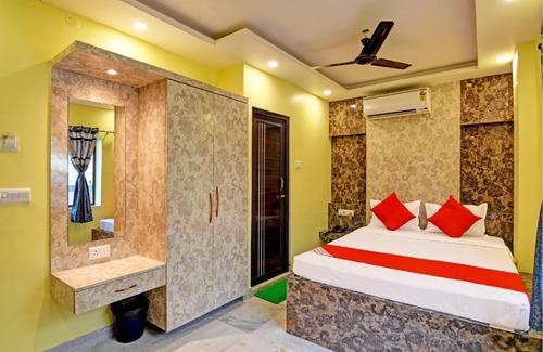 Chinar Park Hotel | FabHotel Divine Chariot