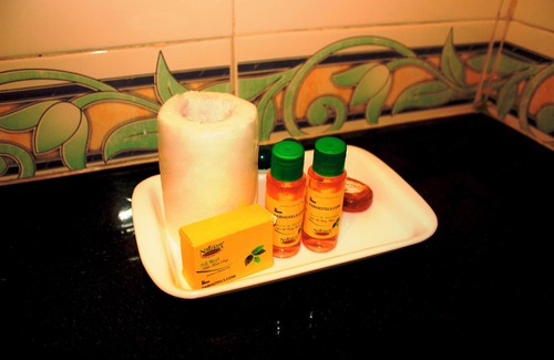 Kismat Nagar Hotel | Fabhotel Kamran Residency