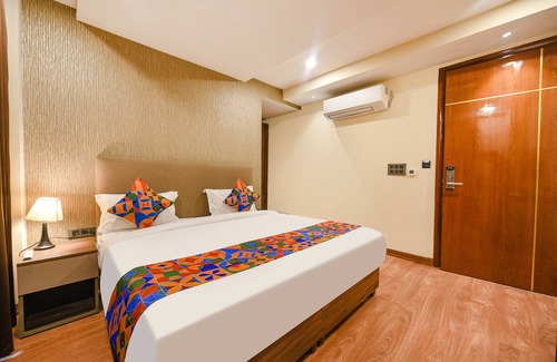 Dwarka Hotel | Fabhotel Prime Blest Park