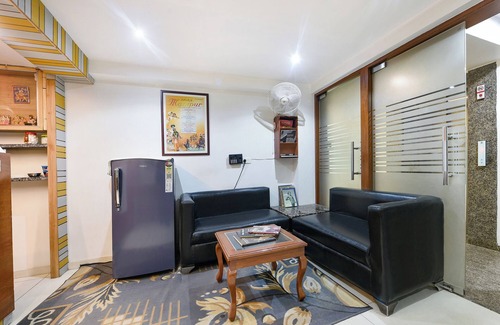 Dwarka Hotel | Fabhotel Silver Oak Bnb