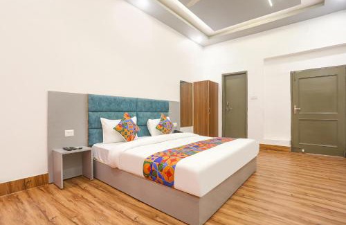 Allahabad Hotel | FabHotel Villa The Suites - Nr Prayagraj Junction