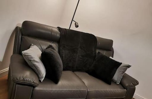 Hardstoft House | Fabulous 2 bed property set in a village location