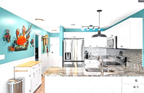 Orange Beach Condo | Fabulous 2-bedroom/2 bathroom condo beachside near Flora-Bama