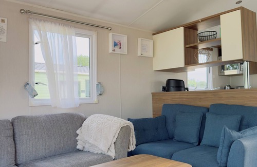 Great Houghton House | Fabulous 3 Bedroom Static Caravan at Billing Aquadrome