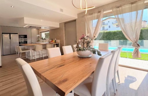 Colico Apartment | Fabulous 3-bedroom apartment with AC in charming Colico