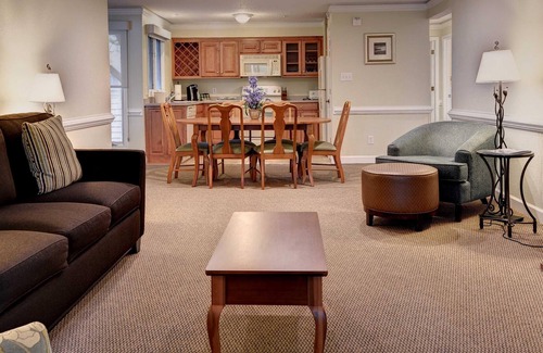 Kingsmill Condo | Fabulous 3 BR Waterfront Condo in Kingsmill