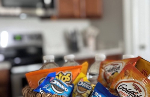 Green Cove Springs House | Fabulous 4-bedroom house in Green Cove Springs & Community Pool in Magnola