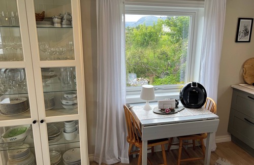 Haram Villa | Fabulous 4-bedroom villa with AC in Møre og Romsdal, boat available