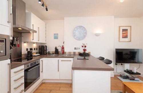 West Looe House | Fabulous modern apartment with sensational views.
