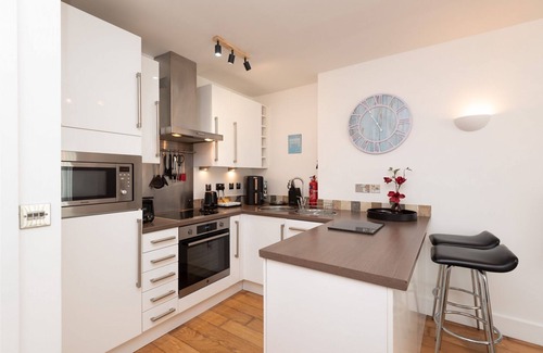 West Looe House | Fabulous modern apartment with sensational views.