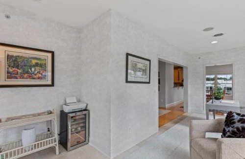 Long Neck Apartment | Fabulous on the Fairway!