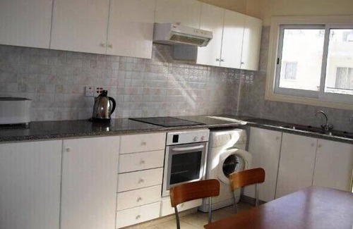 Paphos Apartment | FABULOUS SPACIOUS 2 BEDROOM PENTHOUSE APARTMENT, VIEWS, WIFI,nBEACH, GREAT VALUE