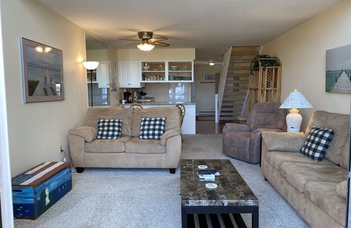 Port Clinton Condo | Fabulous two bedroom loft with lake view. Pool opens Mothers Day weekend