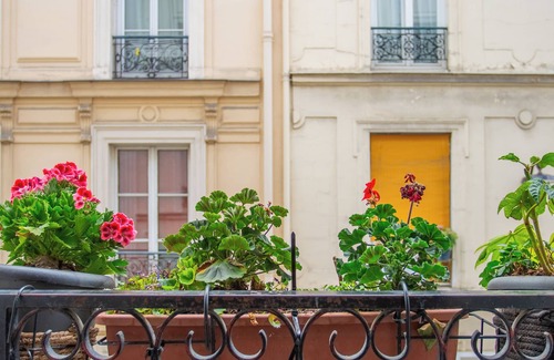 Quartier de Rochechouart Apartment | Faiderbe-Chaligny-1-Bed Apt, Sleeps 2