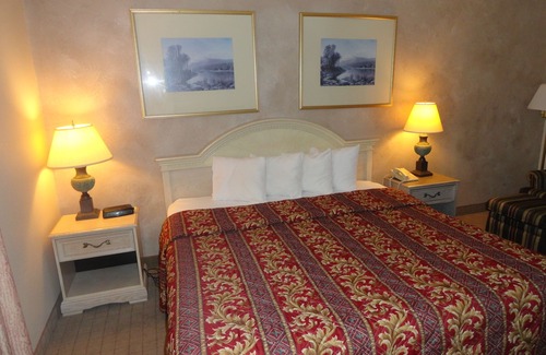 Wickliffe Hotel | Fairbridge Hotel Cleveland East
