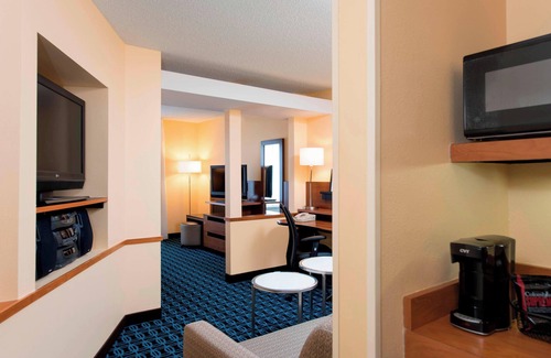 St. Charles Hotel | Fairfield Inn and Suites By Marriott St Charles