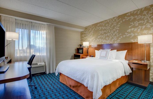 Williston North Hotel | Fairfield Inn by Marriott Burlington Williston