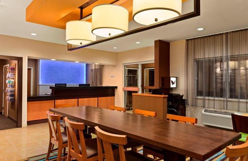 Mount Pleasant Hotel | Fairfield Inn Racine