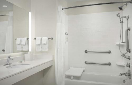 Stockbridge Hotel | Fairfield Inn & Suites by Marriott Atlanta Stockbridge