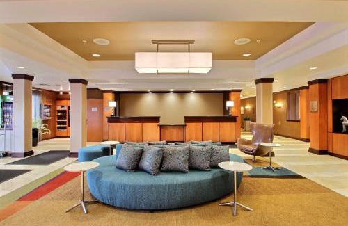 Oak Creek Hotel | Fairfield Inn & Suites by Marriott Milwaukee Airport
