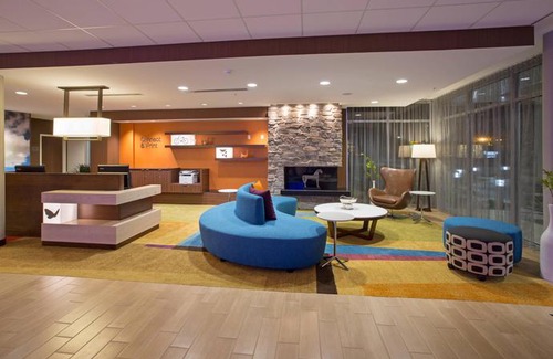 Burlington Hotel | Fairfield Inn & Suites by Marriott Burlington