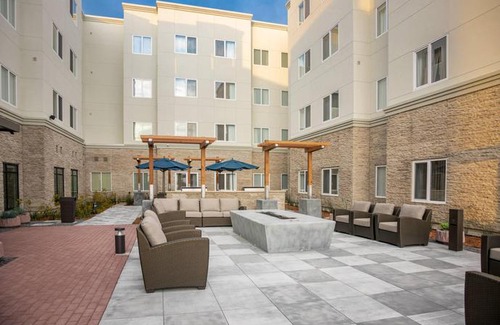 Alviso Hotel | Fairfield Inn & Suites by Marriott San Jose North/Silicon Valley