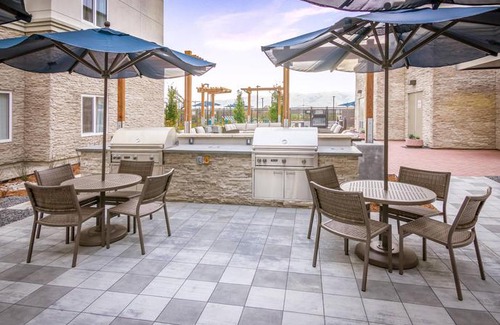 Alviso Hotel | Fairfield Inn & Suites by Marriott San Jose North/Silicon Valley
