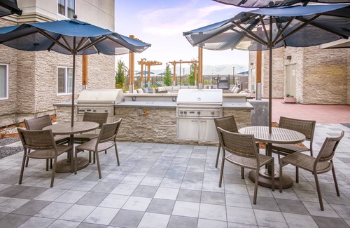 Alviso Hotel | Fairfield Inn & Suites by Marriott San Jose North/Silicon Valley