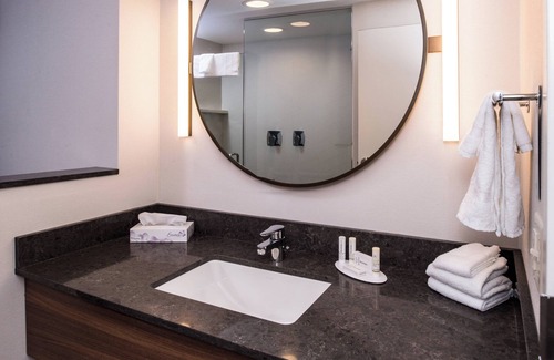 Staunton Hotel | Fairfield Inn & Suites by Marriott Staunton
