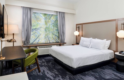 Staunton Hotel | Fairfield Inn & Suites by Marriott Staunton