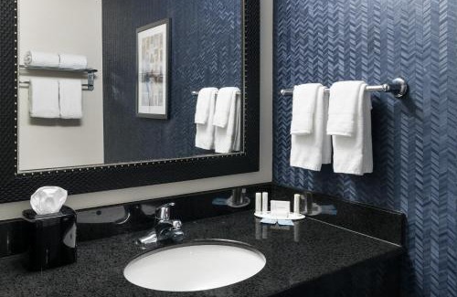 South Bend Hotel | Fairfield Inn & Suites South Bend at Notre Dame