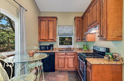 Fairhope House | Fairhope Farm Stay: Family Traveling