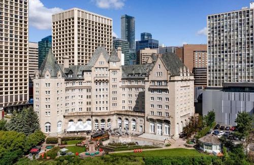 Downtown Edmonton Hotel | Fairmont Hotel Macdonald