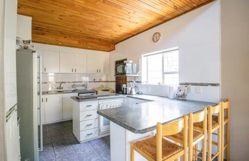 Cape Town House | Fairview Crescent 03 by CTHA