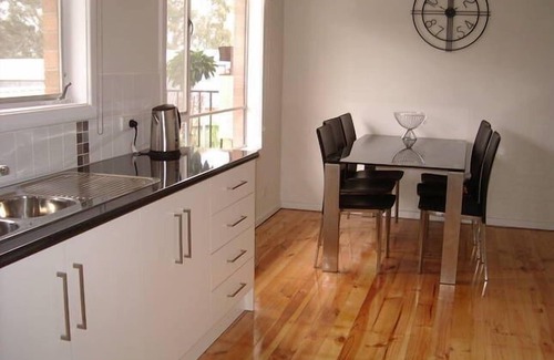 Fairview Park House | Fairview Retreat - Your Home Away From Home