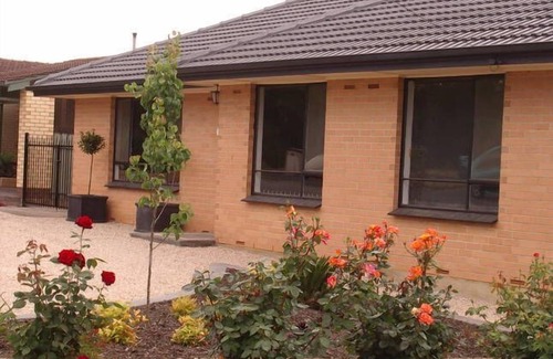 Fairview Park House | Fairview Retreat - Your Home Away From Home