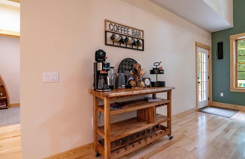 Lake Placid House | Fairway Mountain Lodge- Unlimited Golf Passes!