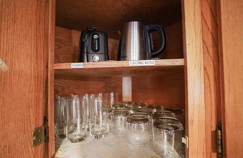 Rollingbay House | Fairyland Cottage: Waterfront+Hot Tub+Beach+Clam