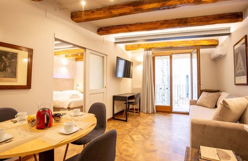 Historic Center Apartment | Falegnami Boutique Suites Entire Palace