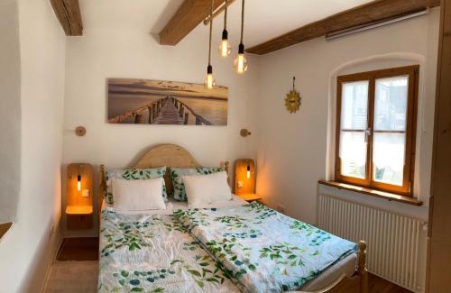 Sulzbach-Rosenberg Apartment | Falkner Turm