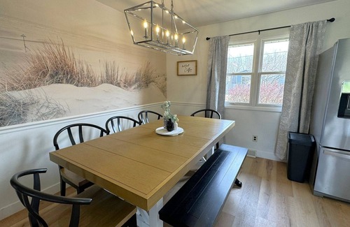 Stevensville House | Fall 2 nt min Serene home heated pool close to wine trail large fenced yard