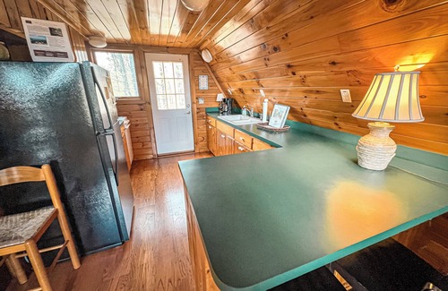 Crumpler Ski Chalet | Fall Colors + Cozy Cabins = Your Perfect October Retreat @ Wildflower Ridge