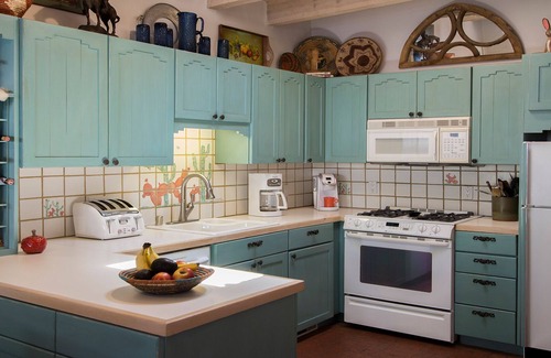 South Capitol Condo | Fall Colors & Great Weather! The Land of Enchantment!n2 BR, 2BA, 2 Patios!