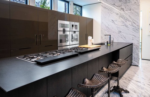 The Flats Villa | FALL IN LOVE OVER AND OVER